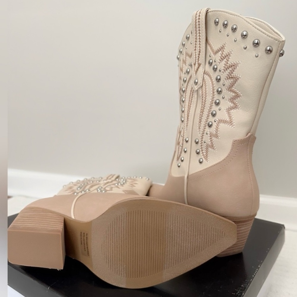 Dolce Vita Tan and Cream Heeled Boots - Picture 13 of 13